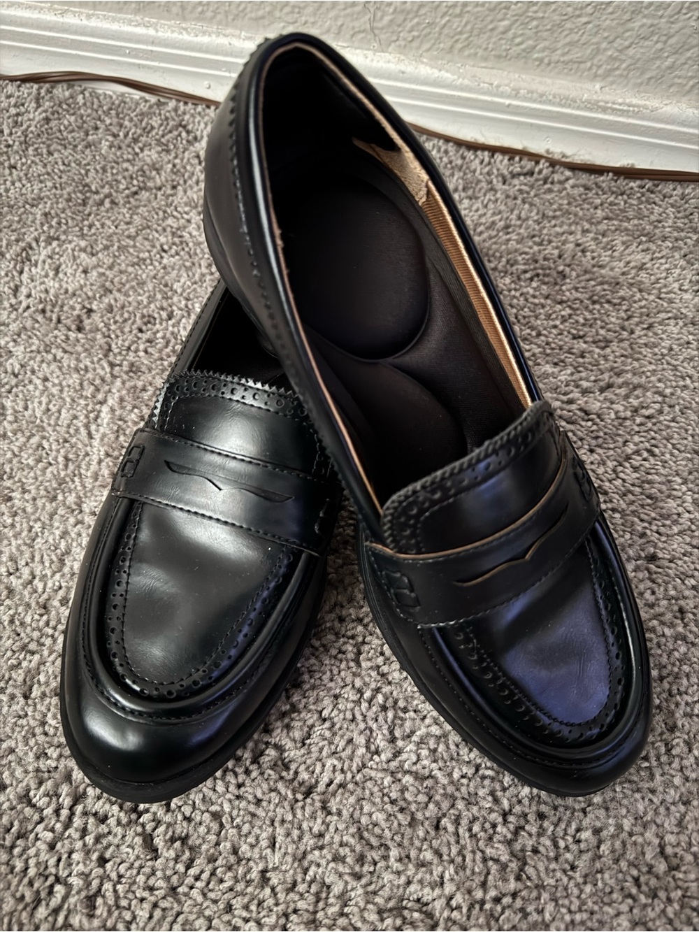 Life Stride Black Leather Women's Penny Loafers